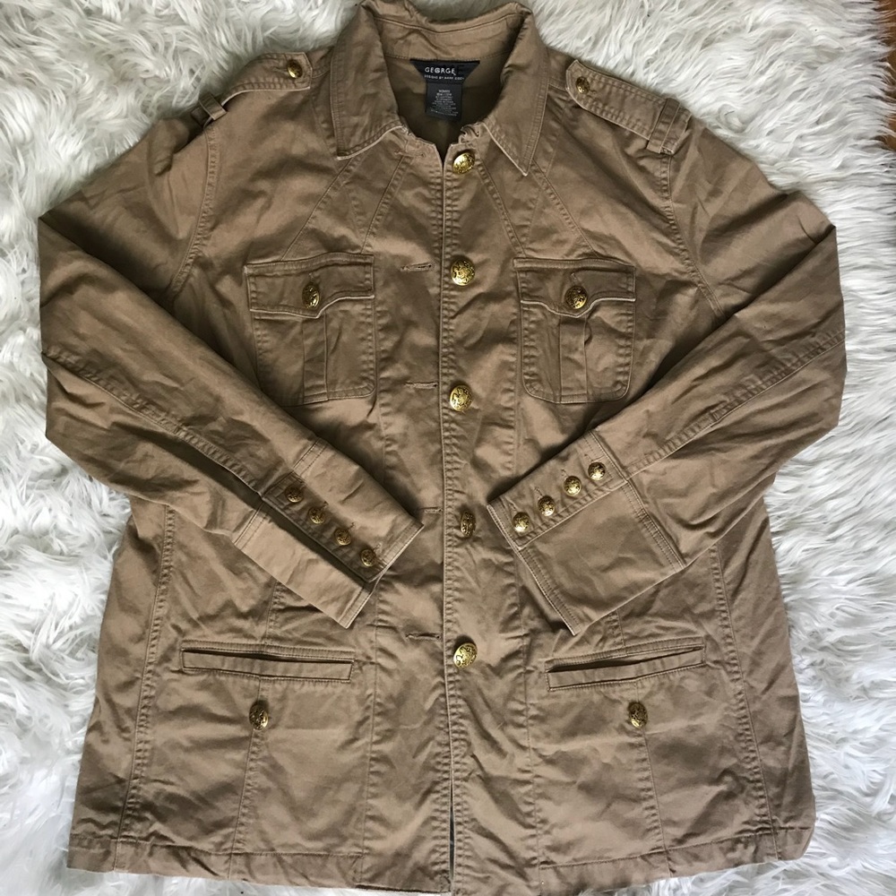 Light Coat w/ Cute Buttons! (18w/20w)